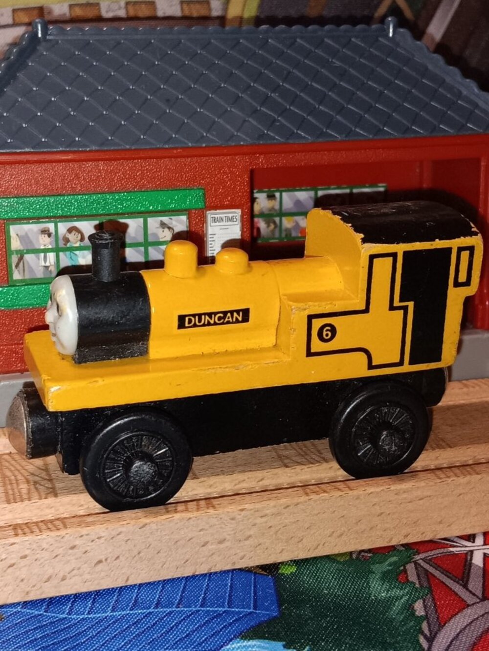 Thomas Wooden Railway Train Track Engine Duncan